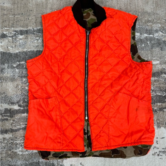 Vintage Duck Camo and Blaze Orange Reversible Hunting Puffer Vest Size Large - Picture 3 of 5